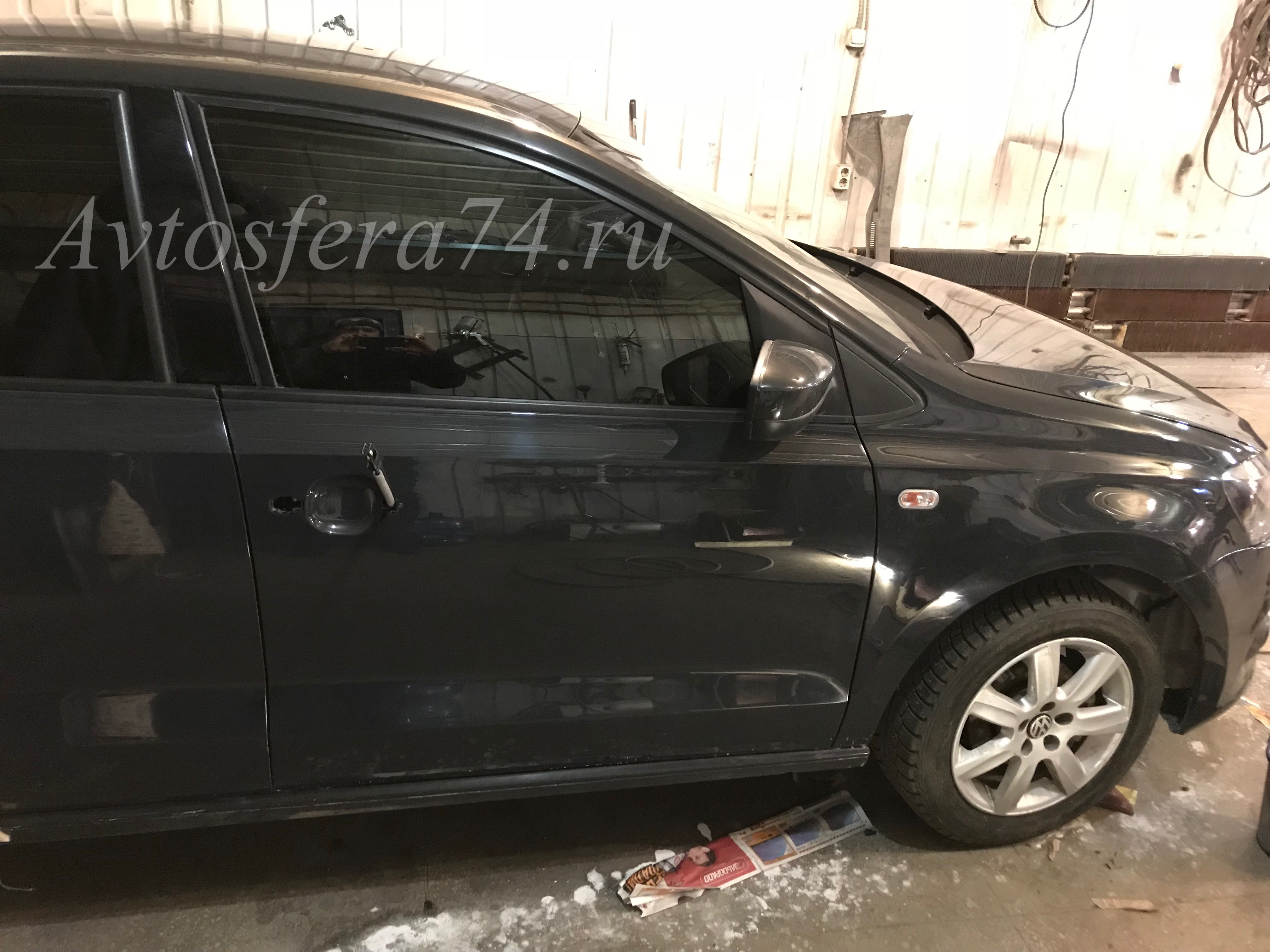 Volkswagen Polo Sedan после ремонта пассажирская дверь